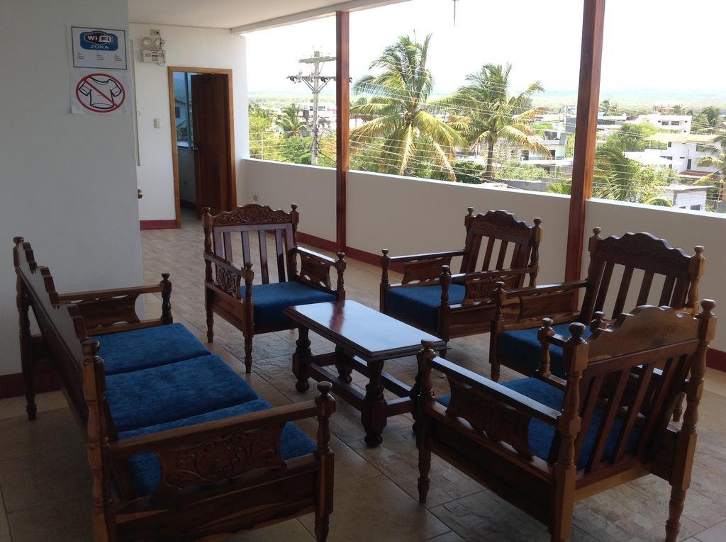 Gloria - Galapagos Inn Puerto Ayora  Eksteriør bilde