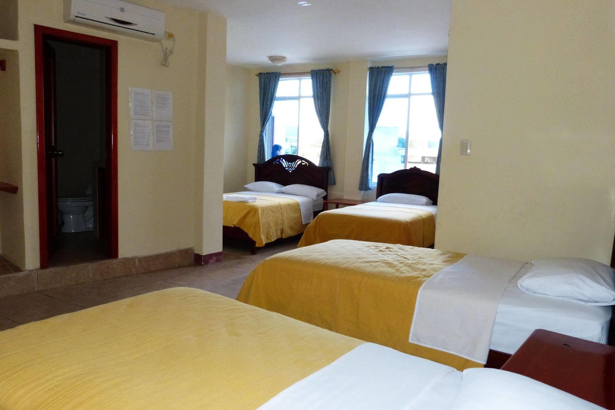 Gloria - Galapagos Inn Puerto Ayora  Eksteriør bilde