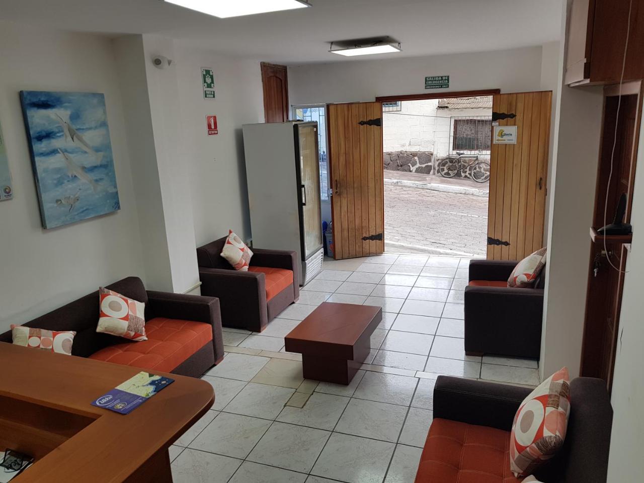 Gloria - Galapagos Inn Puerto Ayora  Eksteriør bilde