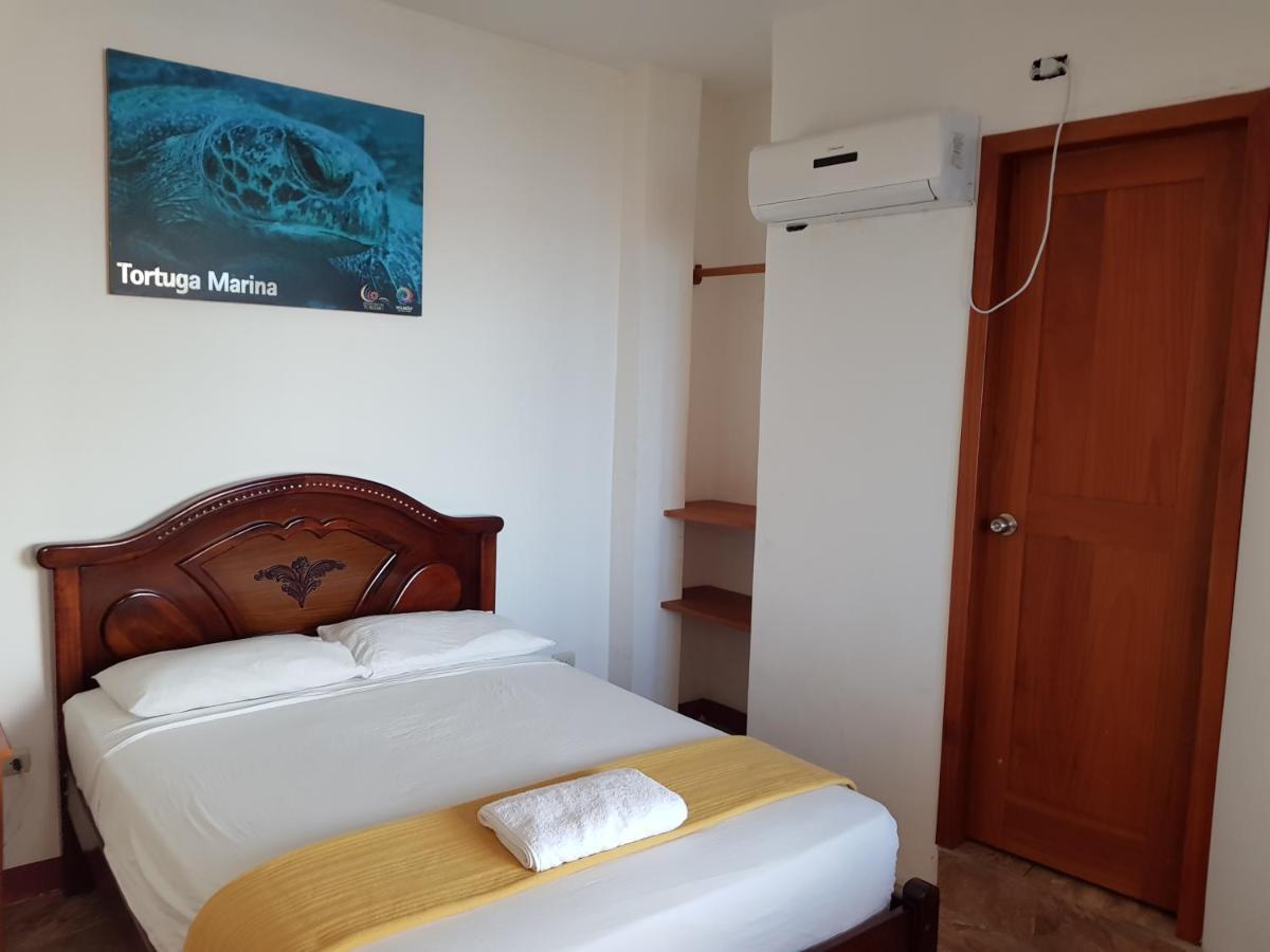 Gloria - Galapagos Inn Puerto Ayora  Eksteriør bilde